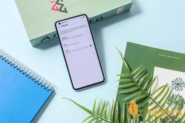 iqoo5值得入手嗎？旗艦“水桶機(jī)”入手到底虧不虧！