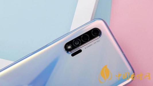 華為手機銷量或跌八成！華為手機是否會降價？