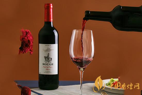 存放葡萄酒時(shí)酒瓶怎樣放置？葡萄酒存放的正確方法