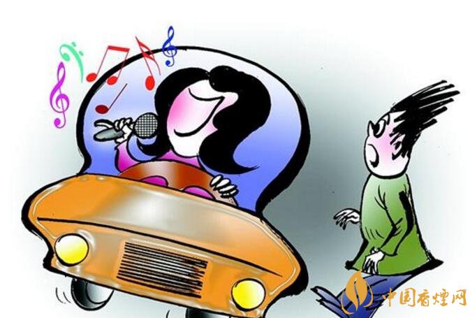 開車抽煙扣分嗎，2018年開車抽煙如何處罰