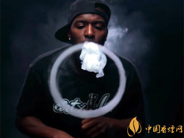 抽煙怎么吐煙圈，吐煙圈是種藝術(shù)