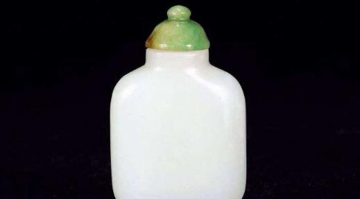 鼻煙壺什么材質(zhì)好 鼻煙壺選擇什么材質(zhì)的